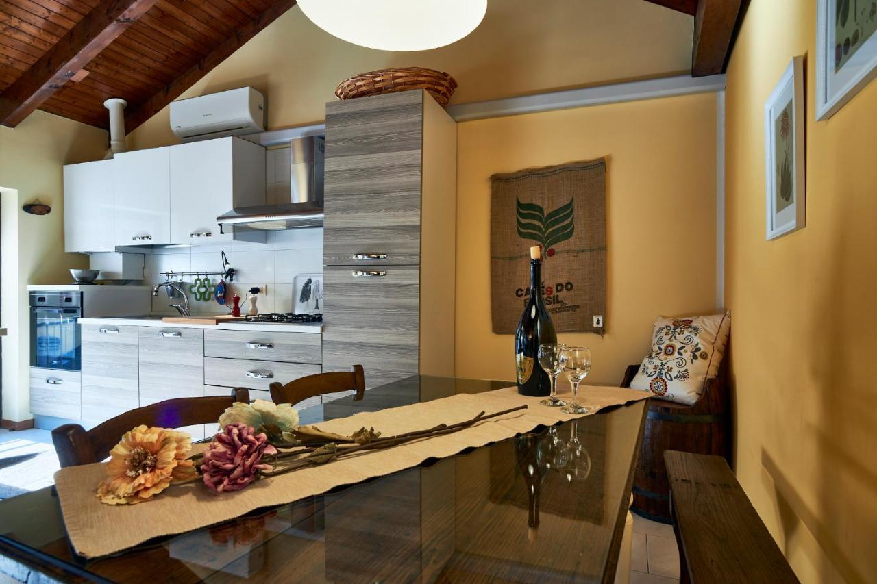 Bella Omegna Apartments Екстер'єр фото