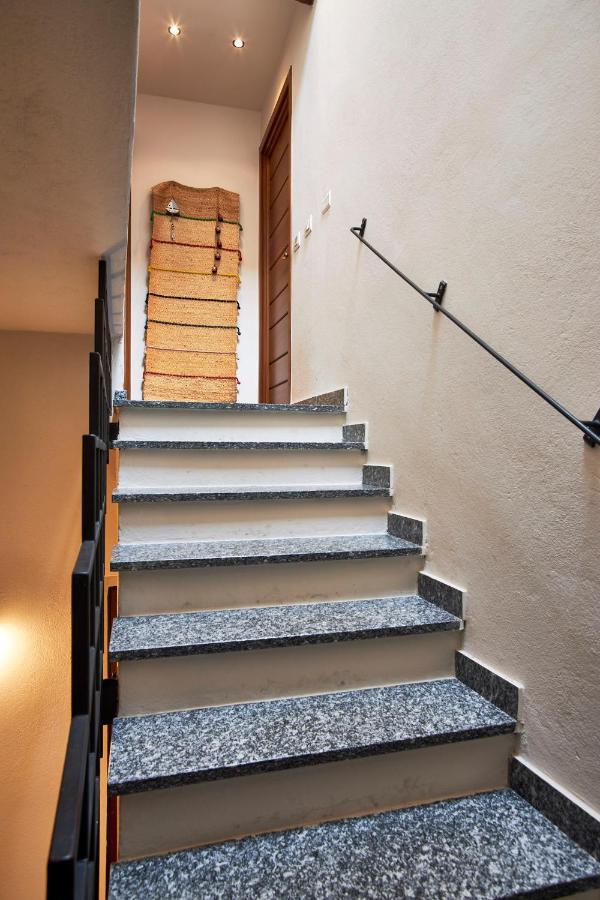 Bella Omegna Apartments Екстер'єр фото